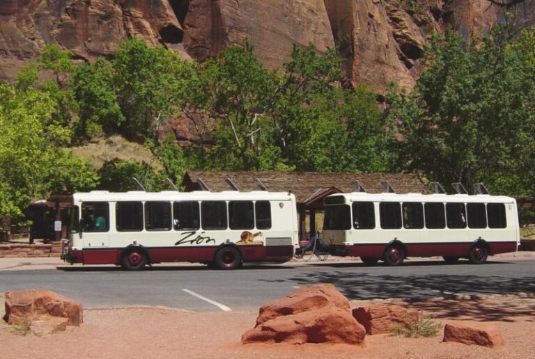 11 National Parks Where the Parking Lot Is Now the First Hike